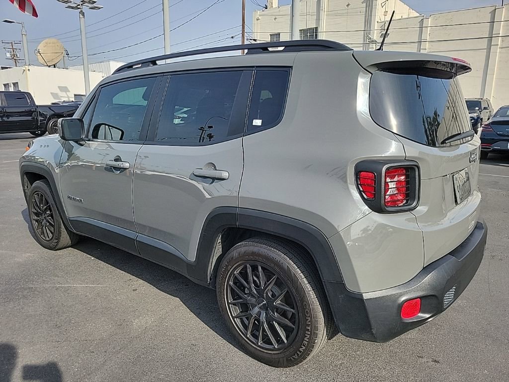 Used 2019 Jeep Renegade Latitude w/ Popular Equipment Group image 5