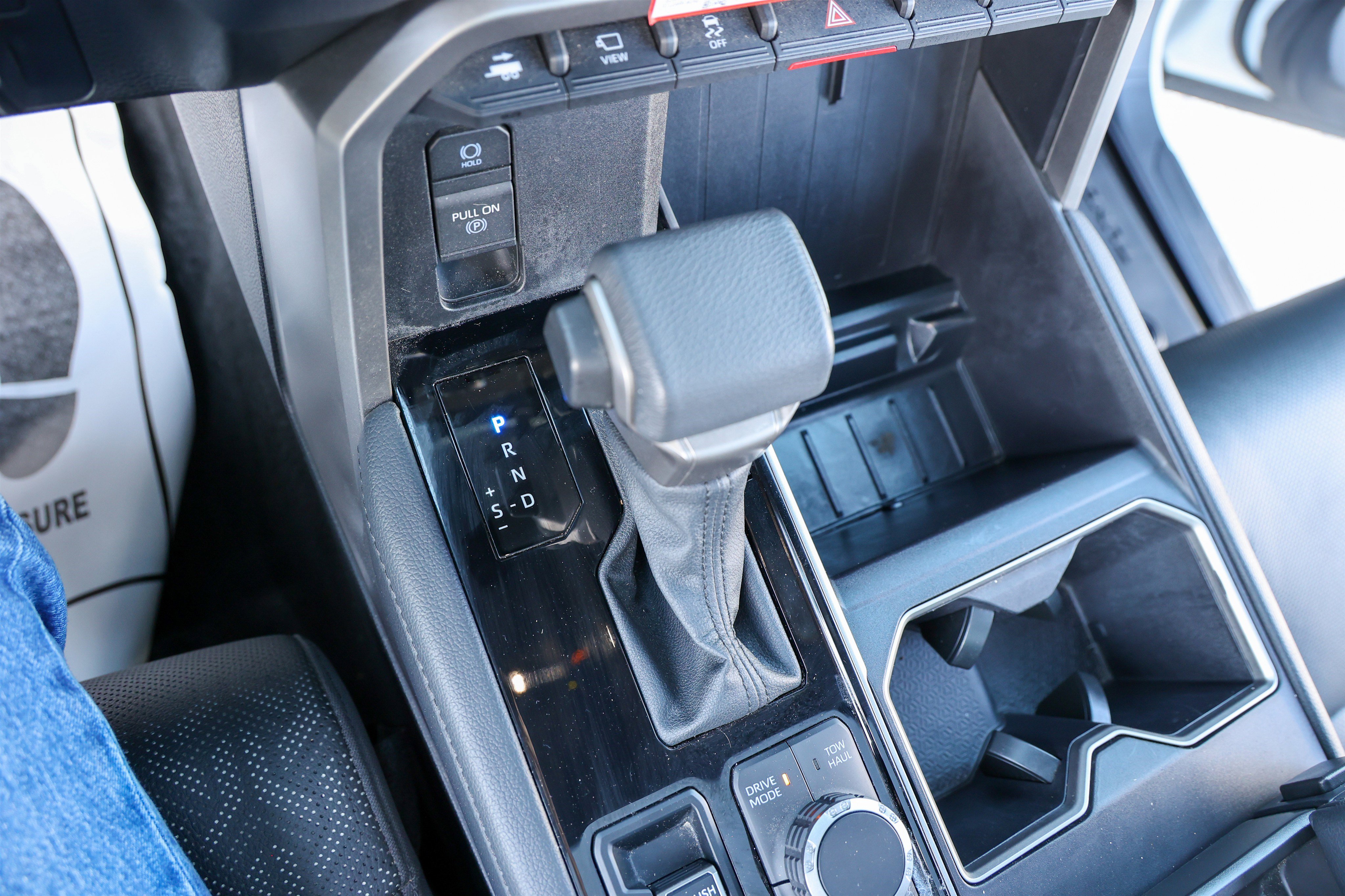 Used 2025 Toyota Tundra Limited image 25