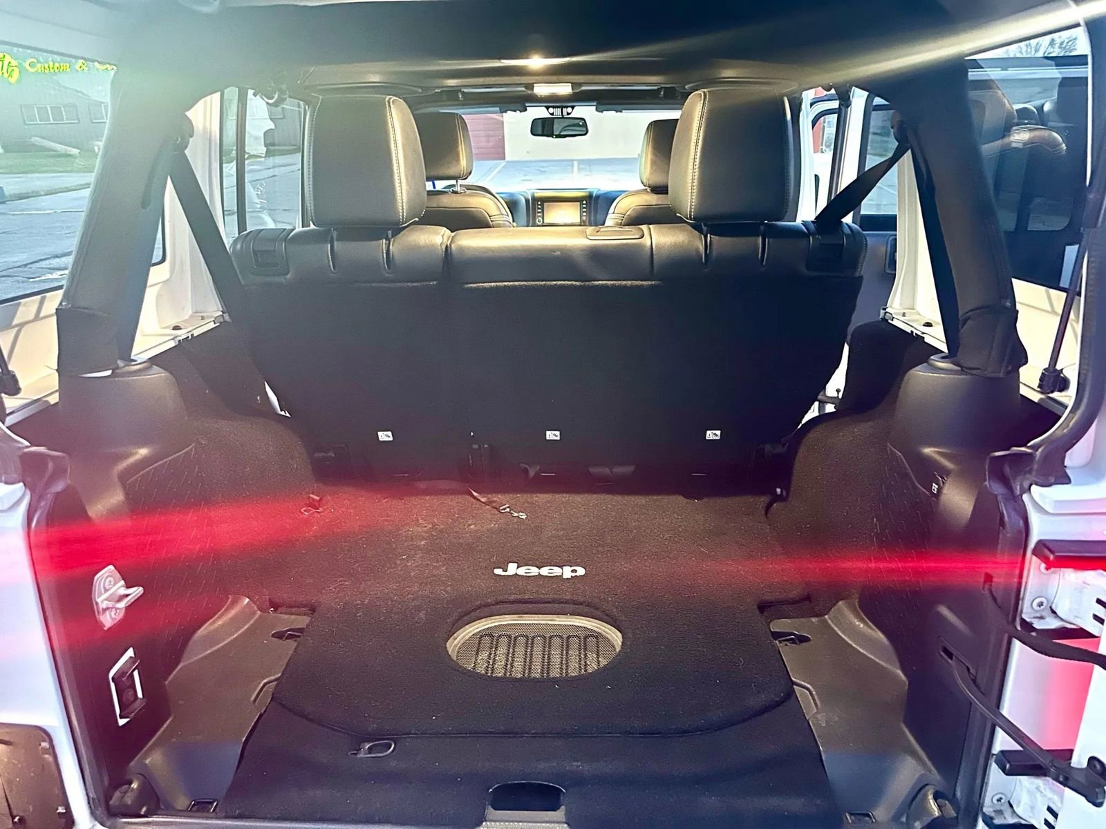 Used 2015 Jeep Wrangler Unlimited Sahara w/ Max Tow Package image 17