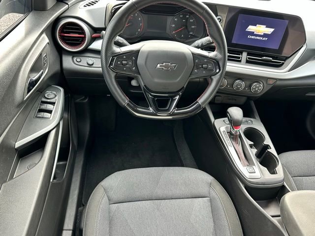 Used 2024 Chevrolet Trax RS image 8