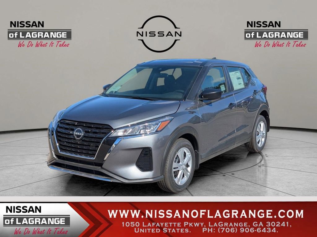 New 2025 Nissan Kicks Play S