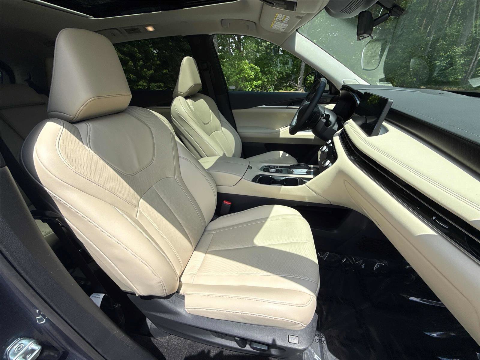 Certified 2025 INFINITI QX60 Sensory w/ Vision Package AWD/4WD image 26