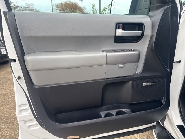 Used 2015 Toyota Sequoia Limited image 25