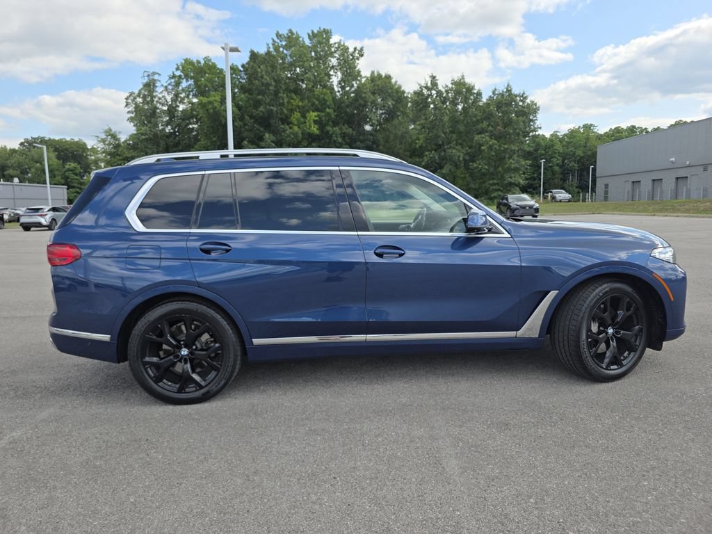 Used 2022 BMW X7 xDrive40i w/ Premium Package AWD/4WD image 10