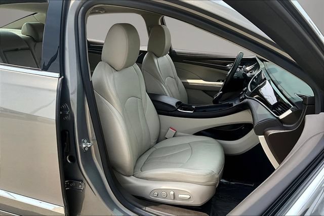 Used 2018 Buick LaCrosse Premium FWD image 28