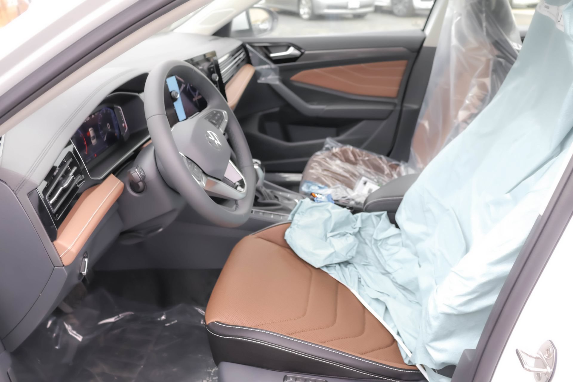 New 2026 Volkswagen Jetta SEL FWD image 5