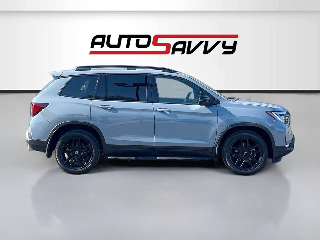Used 2024 Honda Passport Black Edition image 8