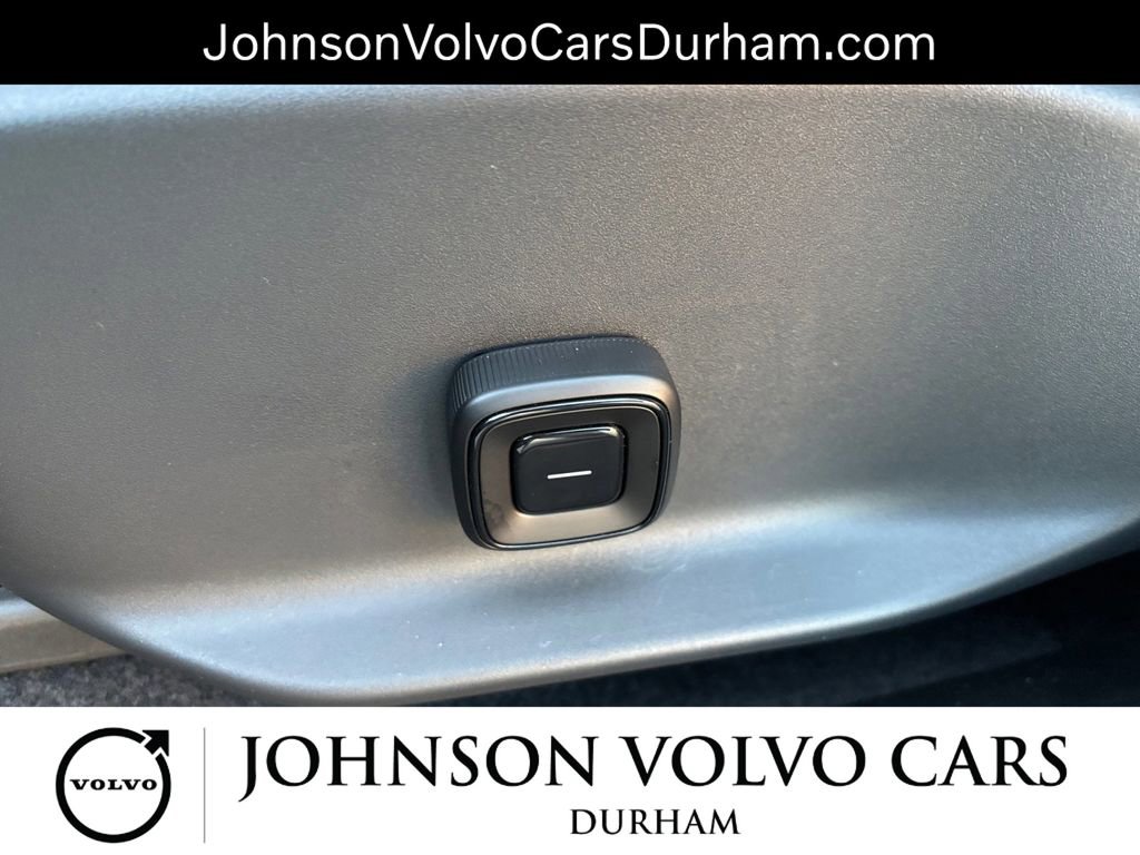 New 2025 Volvo EX30 Ultra w/ Protection Package Premier image 12