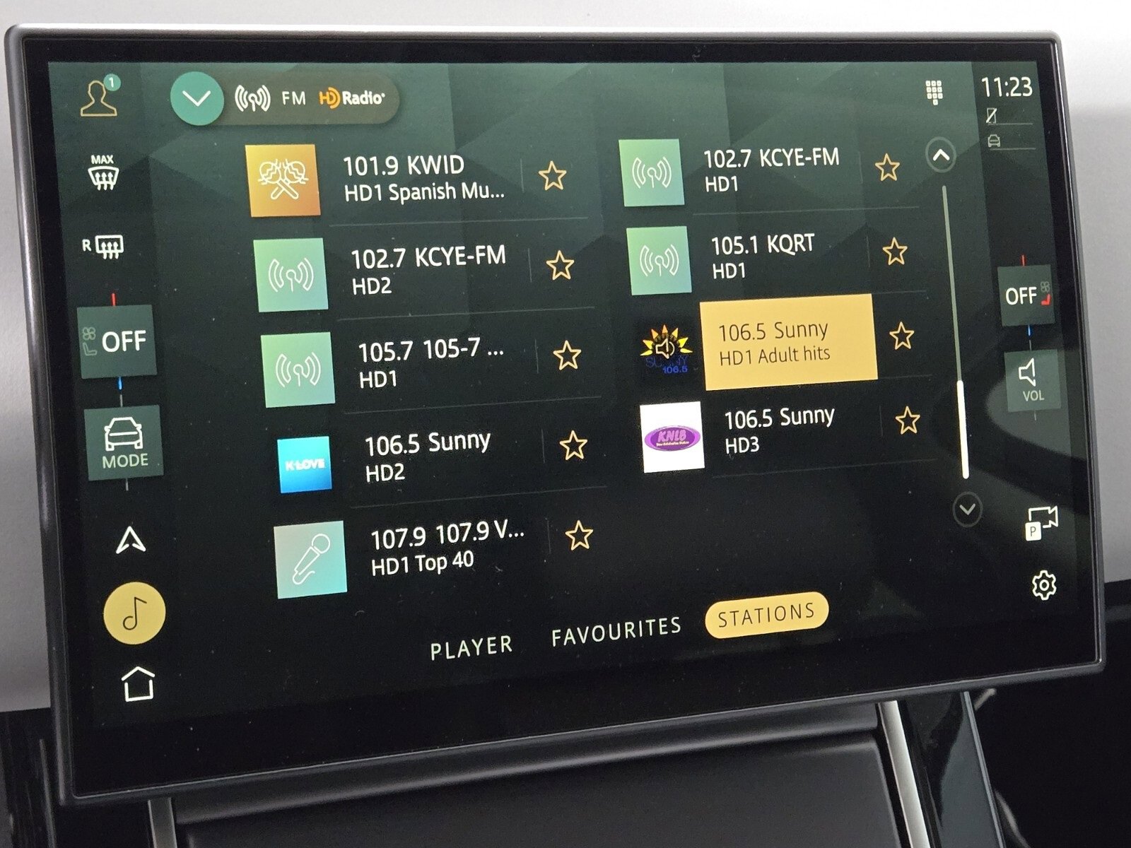 Used 2024 Land Rover Range Rover Evoque Dynamic SE image 28