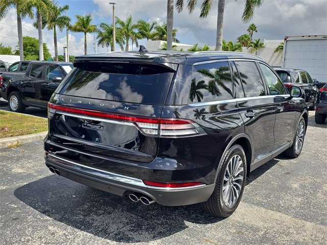 Used 2024 Lincoln Aviator Premiere w/ Premium Package image 3
