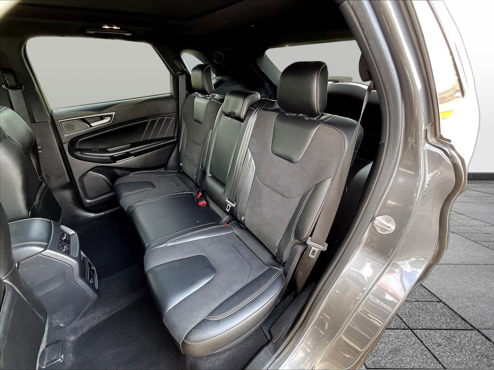Used 2021 Ford Edge ST w/ Equipment Group 401A AWD/4WD image 25
