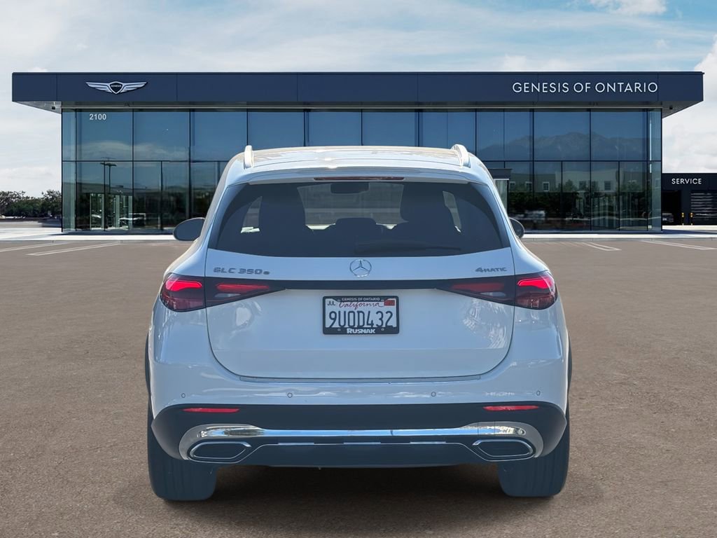 Used 2025 Mercedes-Benz GLC 350e 4MATIC image 5