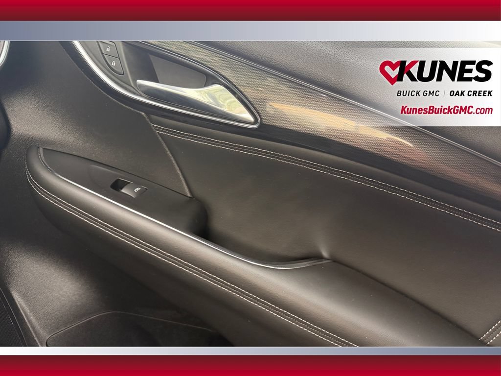 Used 2023 Buick Envision Essence w/ Sport Touring Package AWD/4WD image 35