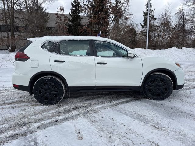 Used 2018 Nissan Rogue S image 4