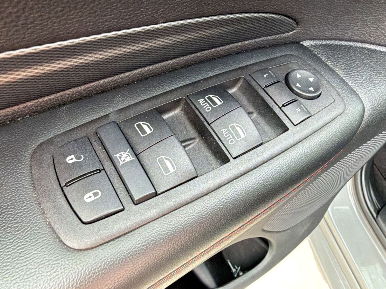 Used 2025 Dodge Durango GT AWD/4WD image 21