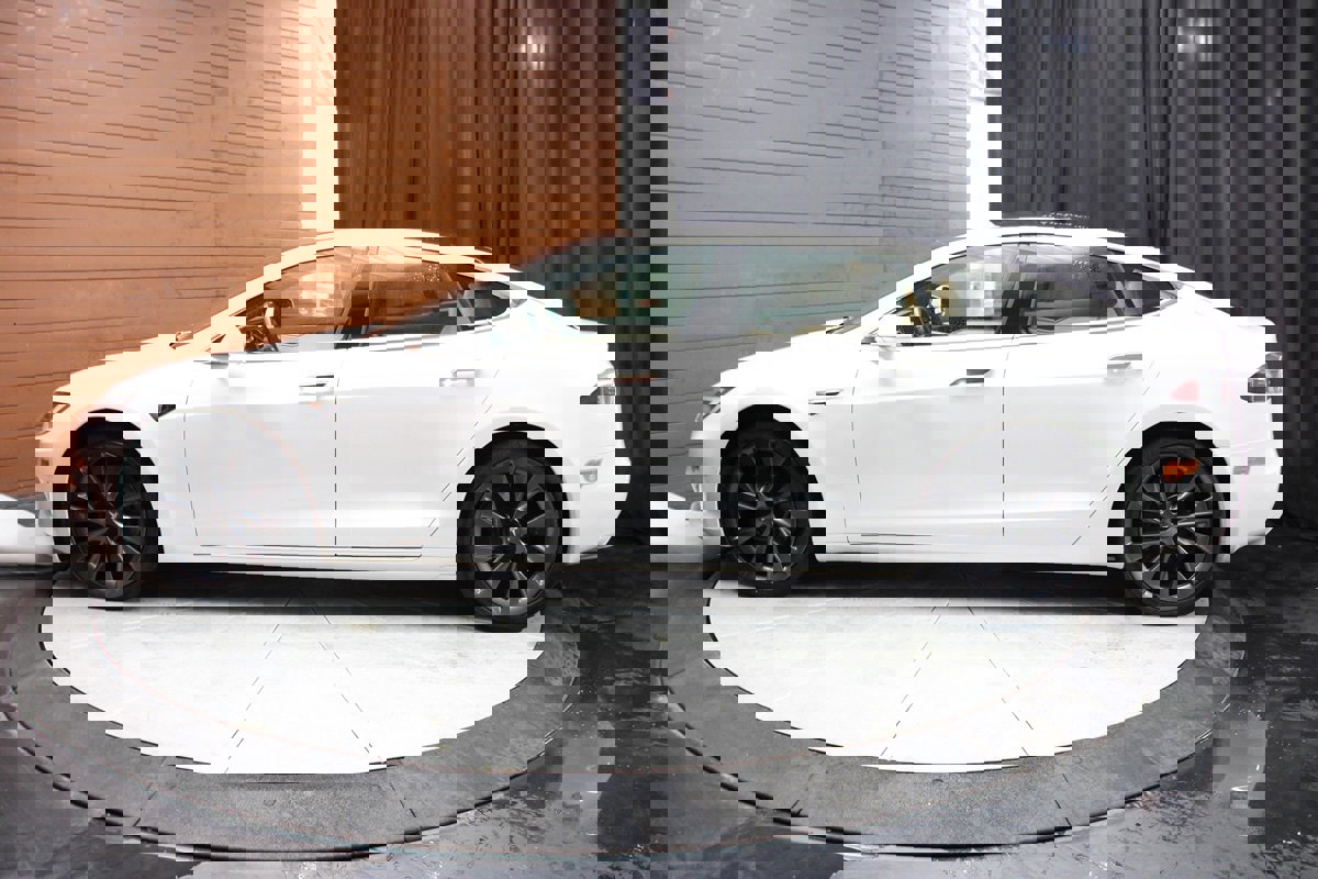 Used 2020 Tesla Model S Long Range AWD image 10