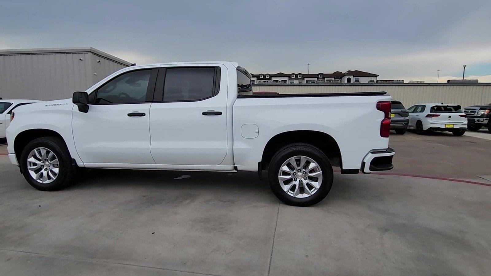 Used 2025 Chevrolet Silverado 1500 Custom RWD image 6