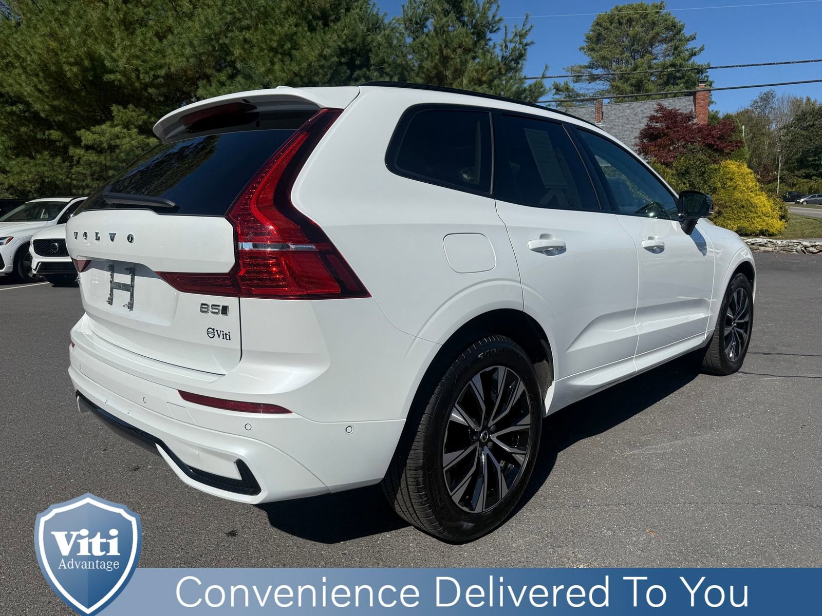 Certified 2023 Volvo XC60 B5 Plus w/ Climate Package image 8
