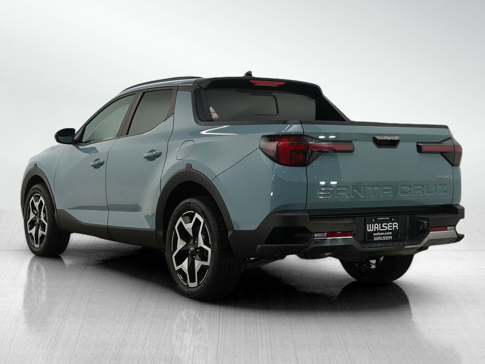 Used 2022 Hyundai Santa Cruz Limited image 3