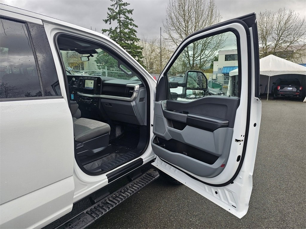 Used 2024 Ford F350 XLT image 26