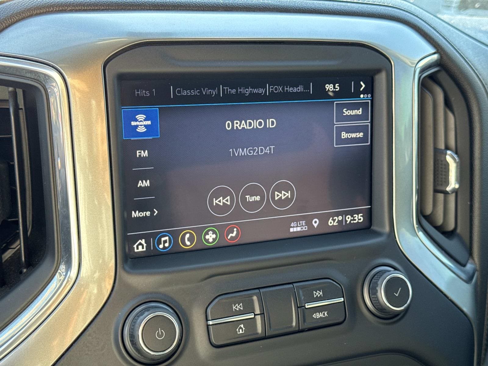 Used 2019 Chevrolet Silverado 1500 RST RWD image 33