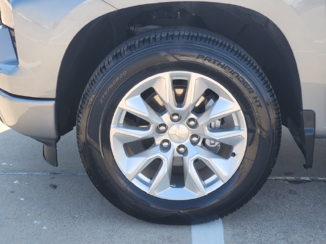 Used 2024 Chevrolet Silverado 1500 Custom RWD image 17