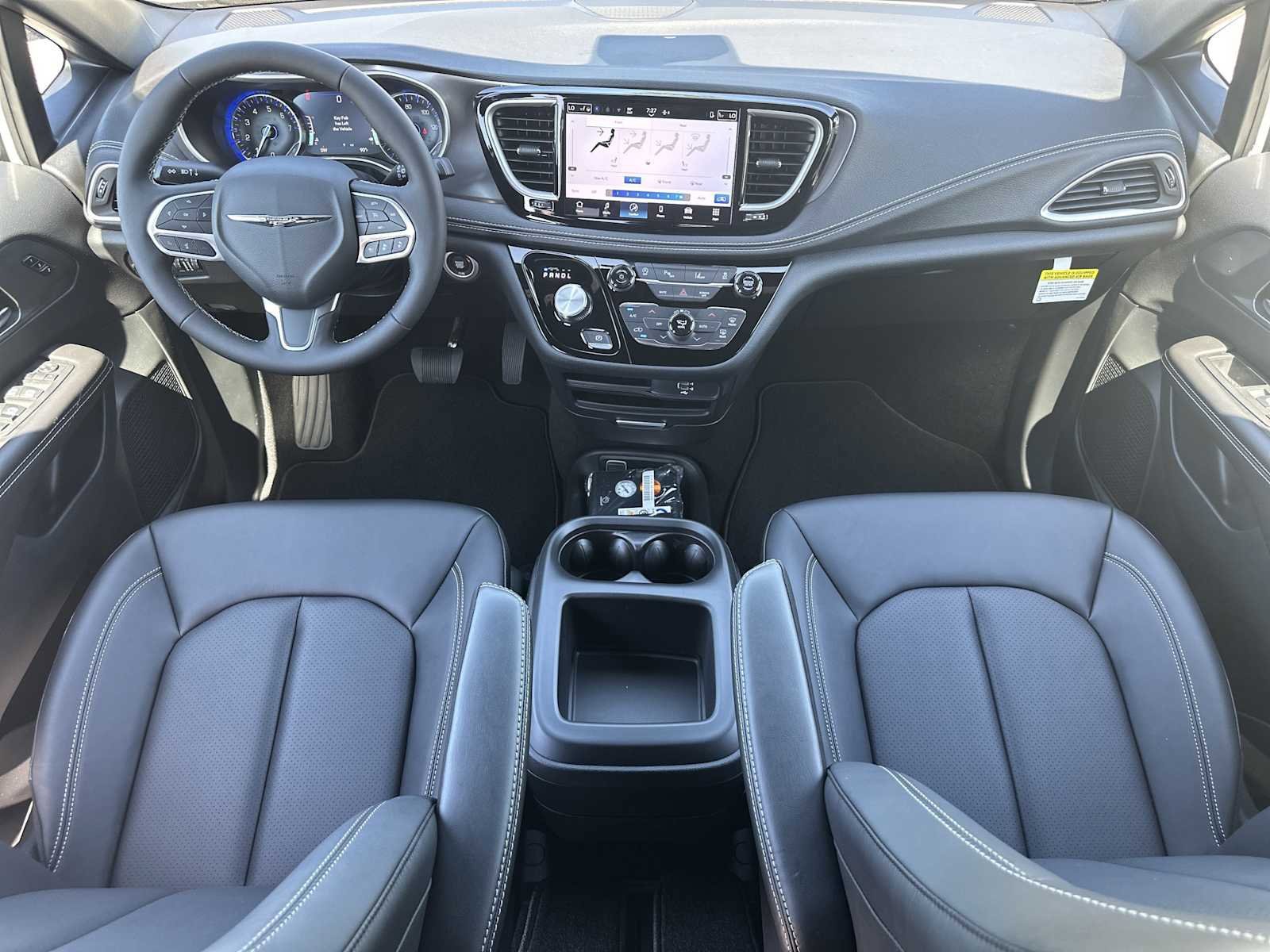 New 2026 Chrysler Pacifica Select FWD image 22