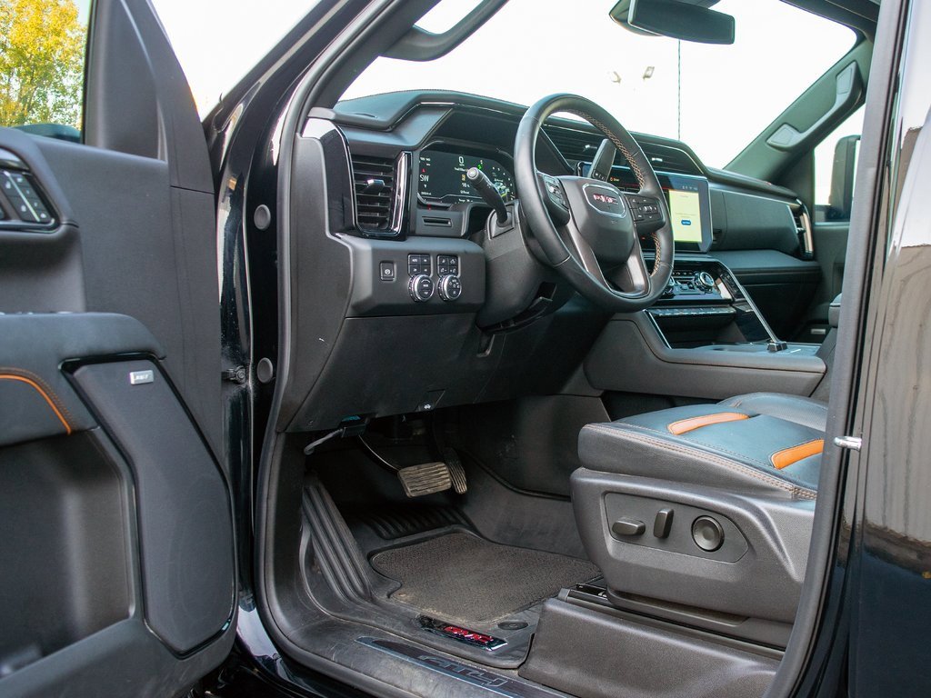 Used 2024 GMC Sierra 2500 AT4 w/ Max Trailering Package image 28