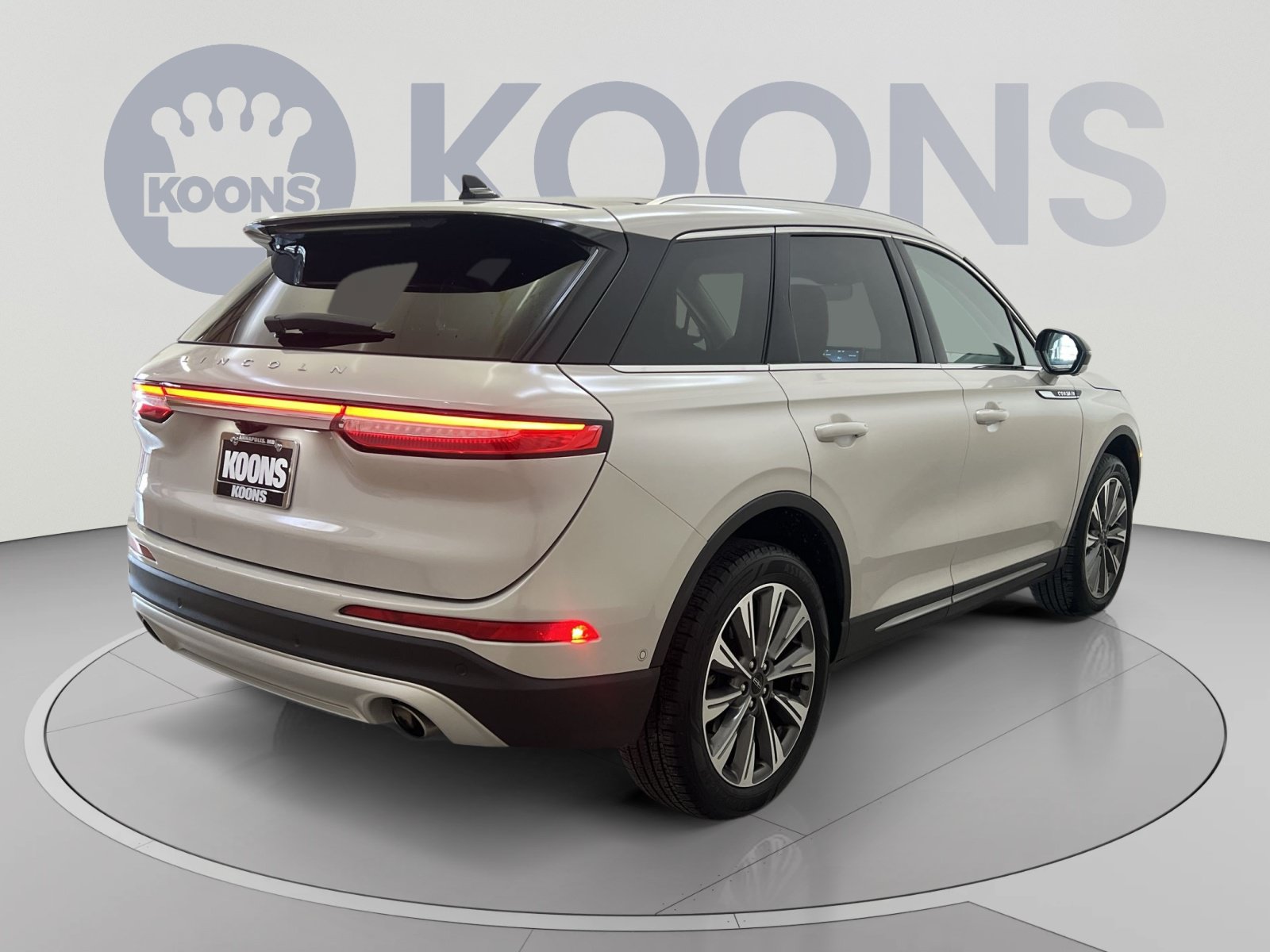 Used 2022 Lincoln Corsair Reserve w/ Equipment Group 201A AWD/4WD image 8