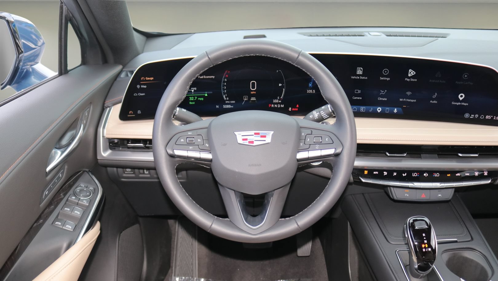 Certified 2025 Cadillac XT4 Premium Luxury FWD image 15