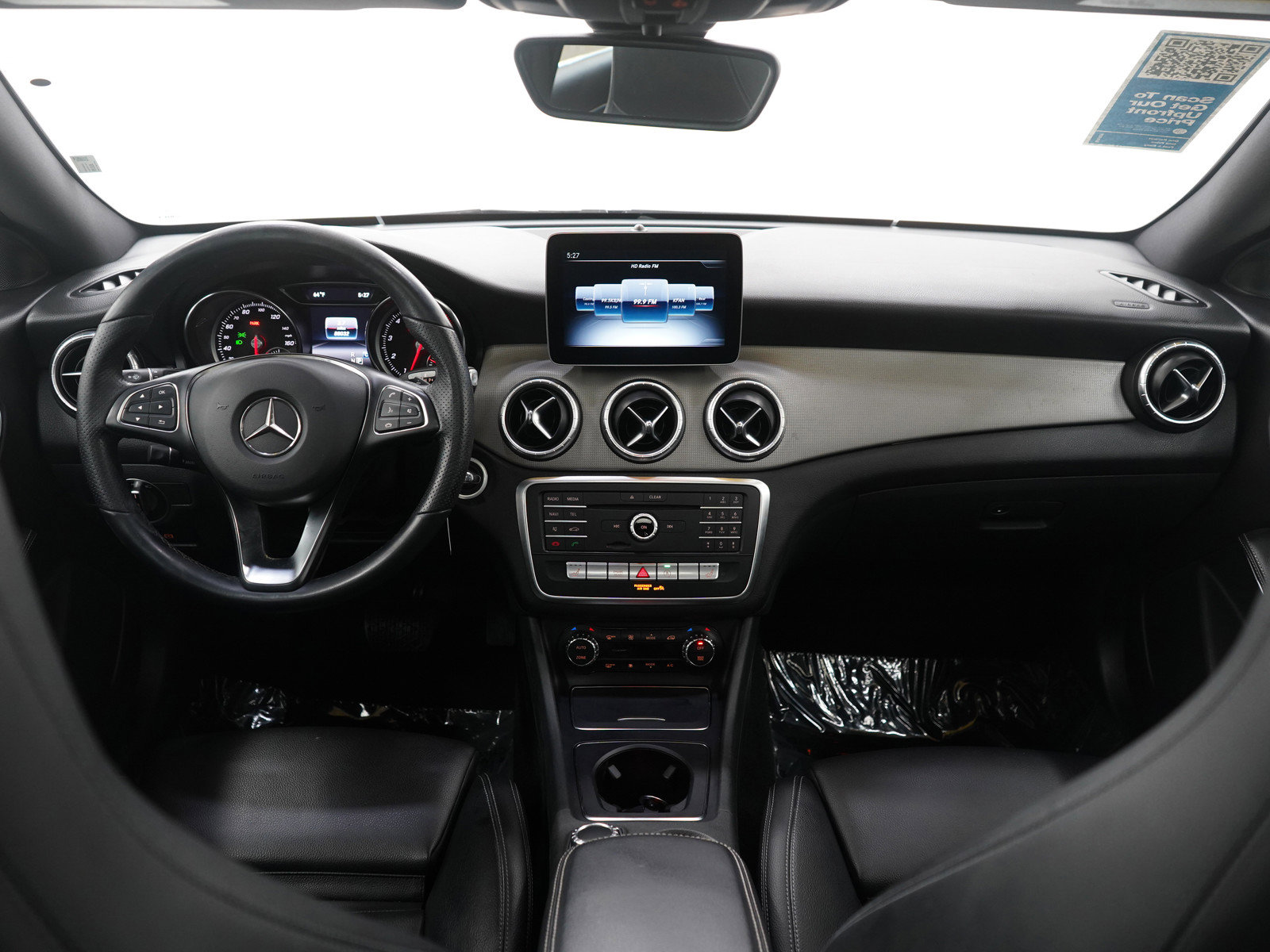 Used 2019 Mercedes-Benz CLA 250 4MATIC image 13