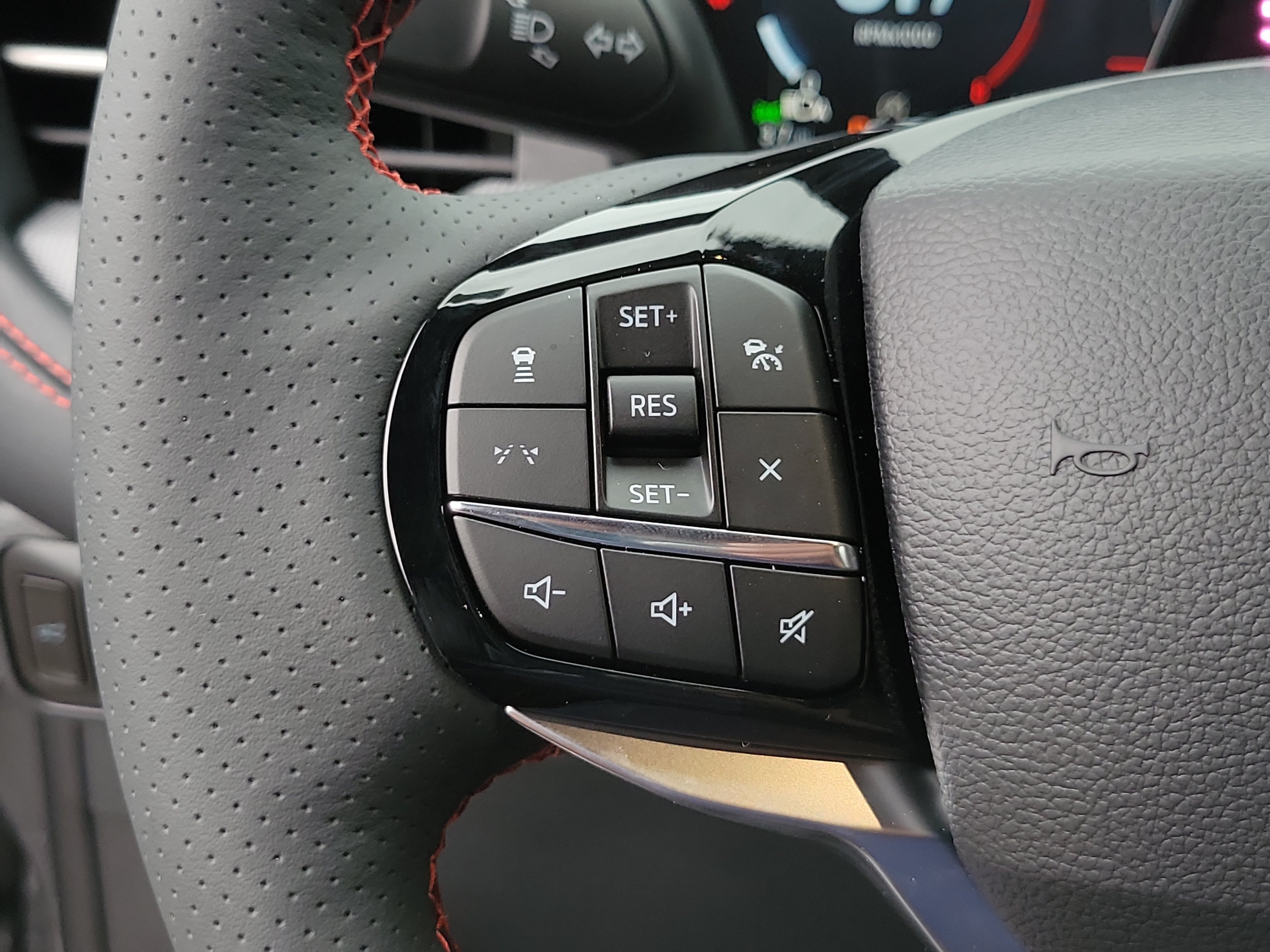 New 2027 Ford Explorer ST-Line RWD image 31