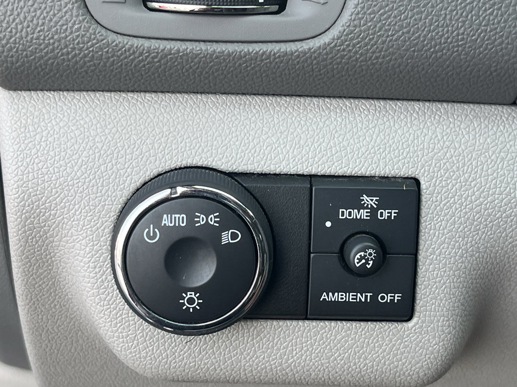 Used 2015 Buick Enclave Leather FWD image 15