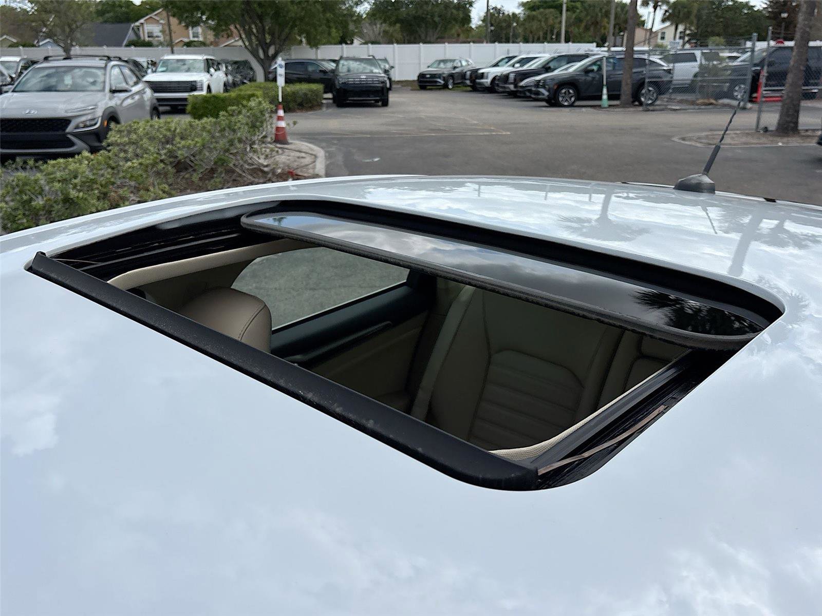 Used 2015 Ford Fusion SE w/ Equipment Group 502A image 21
