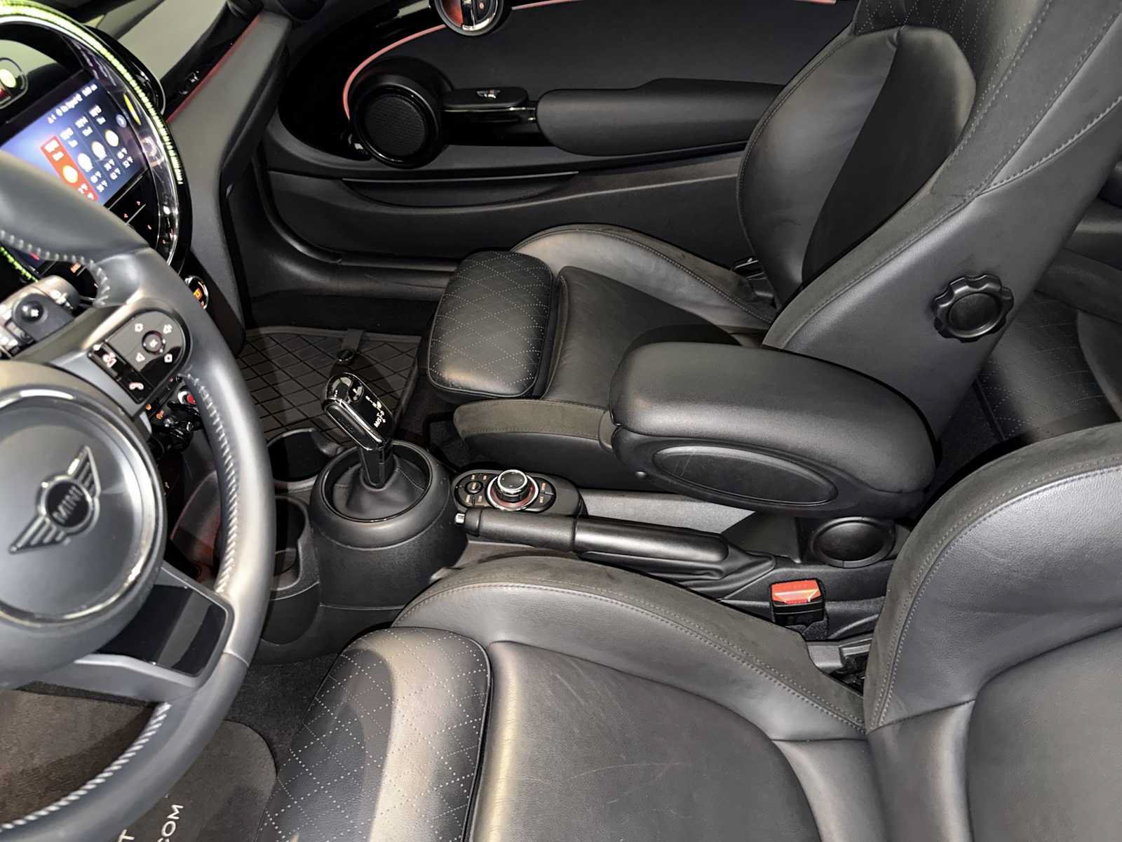Used 2023 MINI Cooper S w/ Signature Upholstery Package FWD image 19