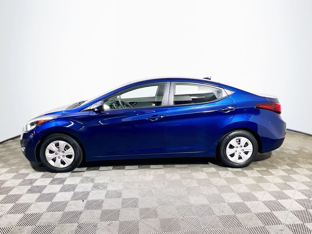 Used 2016 Hyundai Elantra SE FWD image 4
