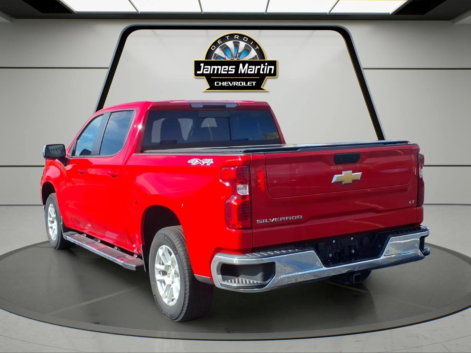 Certified 2024 Chevrolet Silverado 1500 LT w/ Safety Package AWD/4WD image 6