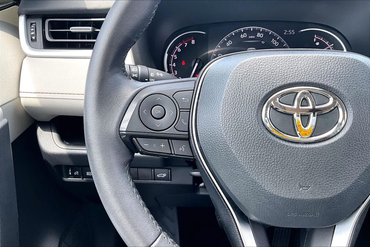 Used 2024 Toyota RAV4 XLE Premium FWD image 47
