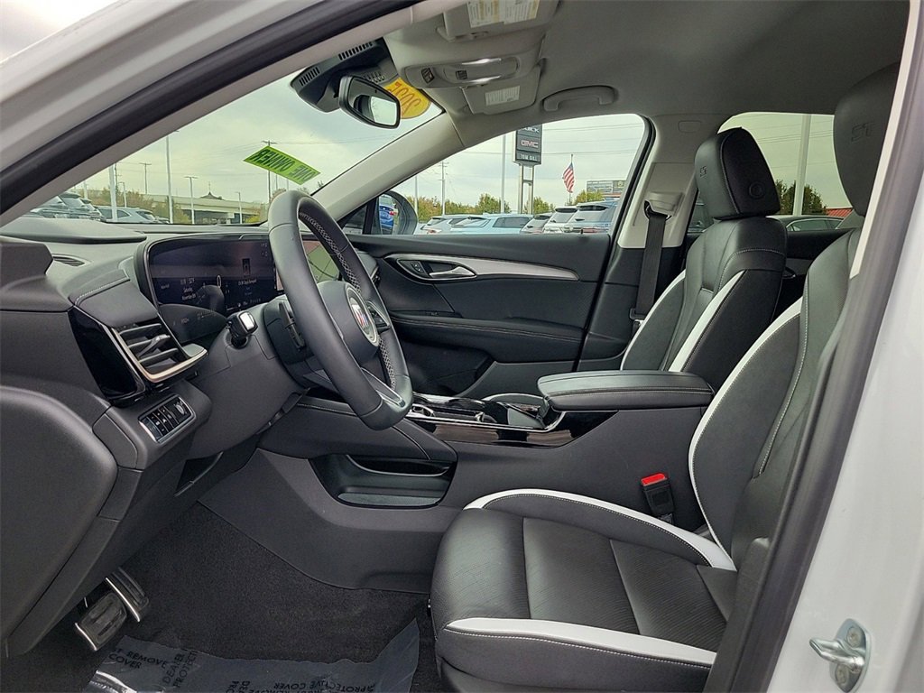 Used 2025 Buick Envision Sport Touring image 15