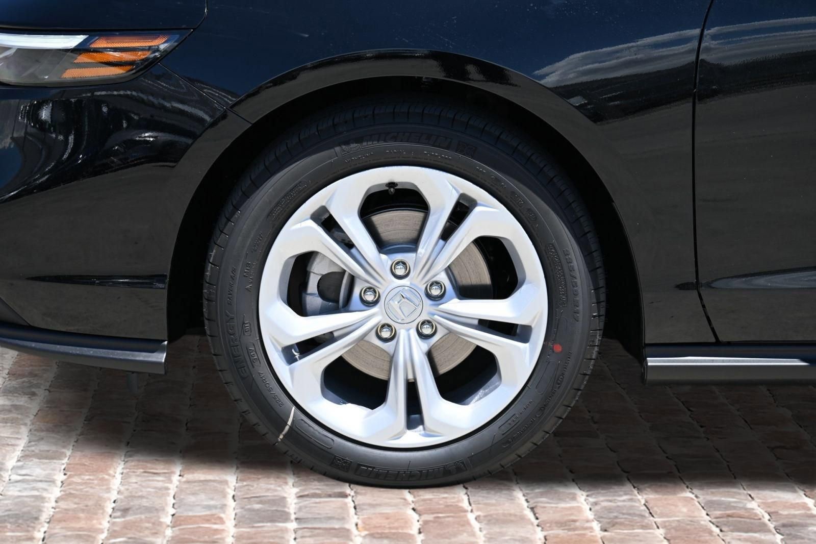 New 2026 Honda Accord LX image 37