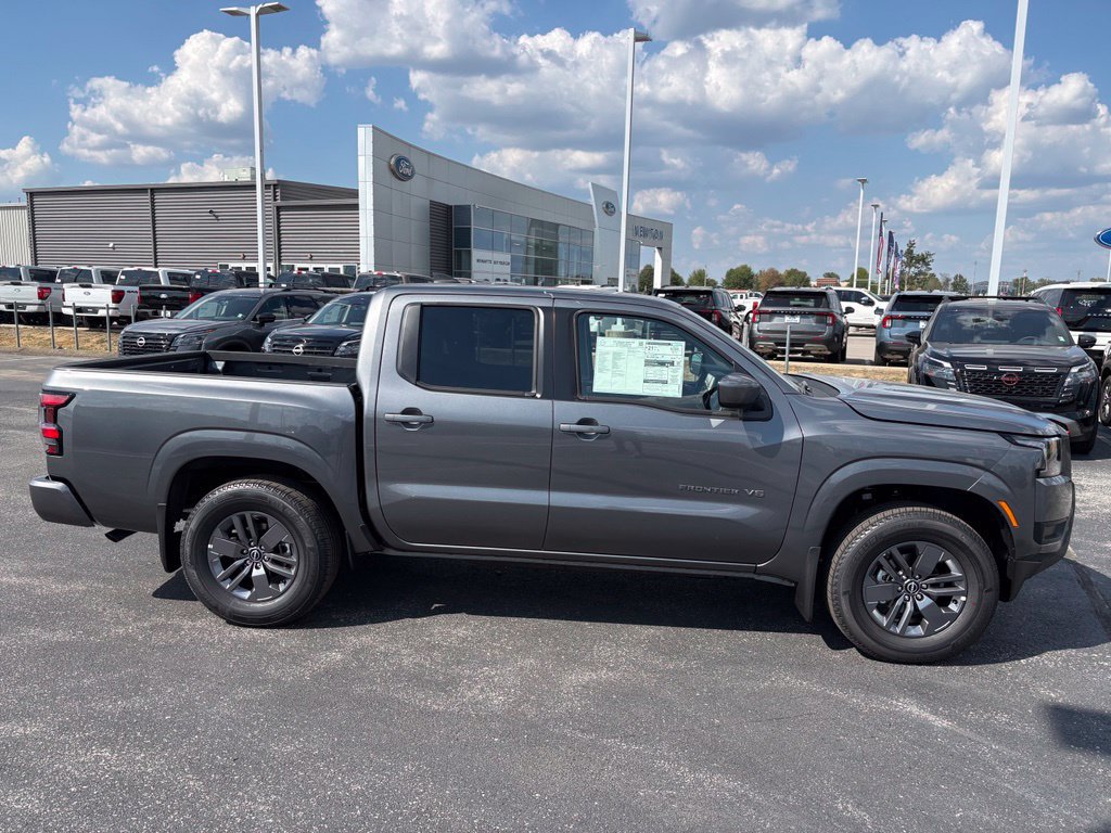 New 2027 Nissan Frontier 2WD Crew Cab image 3