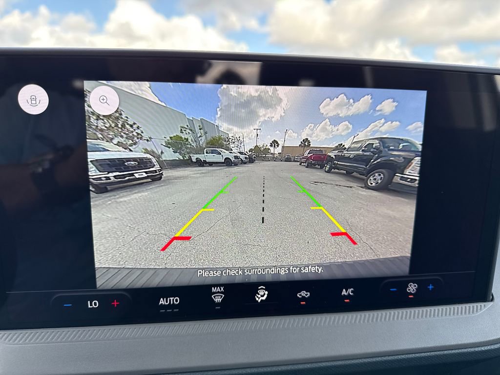 New 2026 Ford Maverick XL image 7