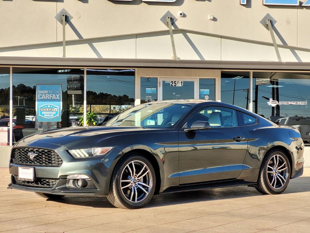 Used 2016 Ford Mustang Premium image 3
