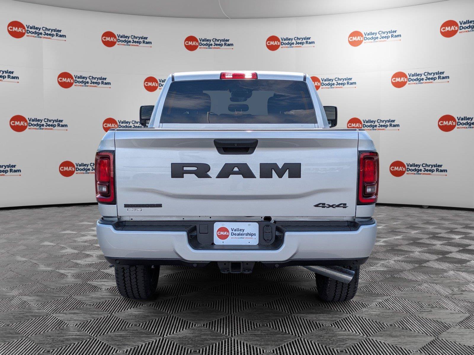 New 2026 RAM 2500 Big Horn AWD/4WD image 6