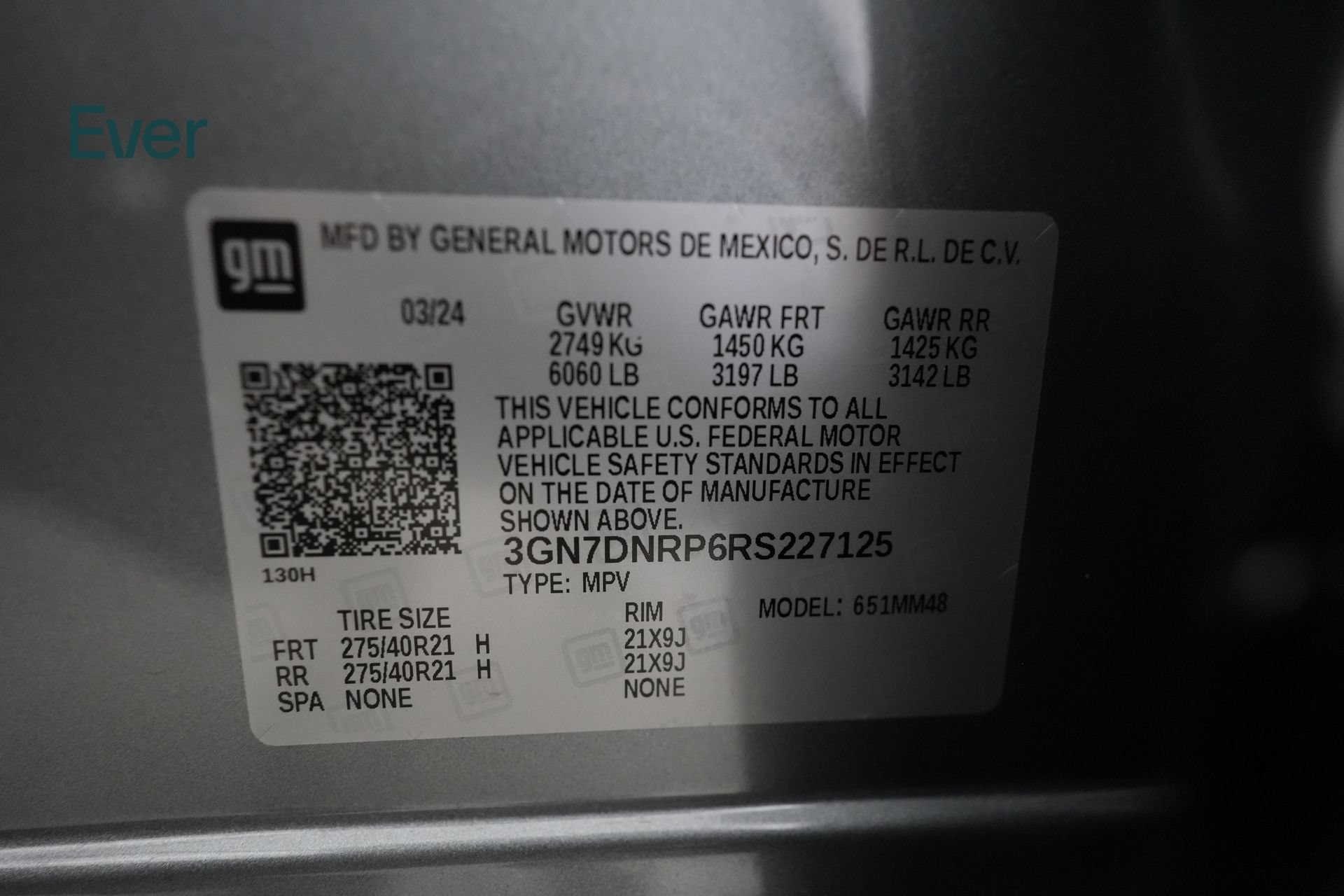 Used 2024 Chevrolet Equinox EV RS FWD image 25