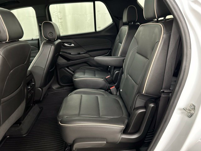 Used 2022 Chevrolet Traverse Premier w/ Redline Edition AWD/4WD image 26