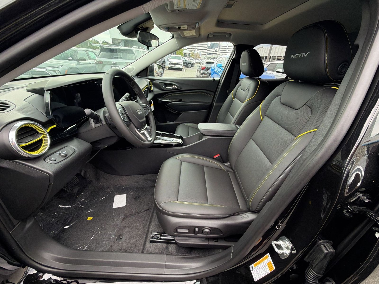 New 2026 Chevrolet Trax ACTIV w/ Sunroof Package FWD image 13