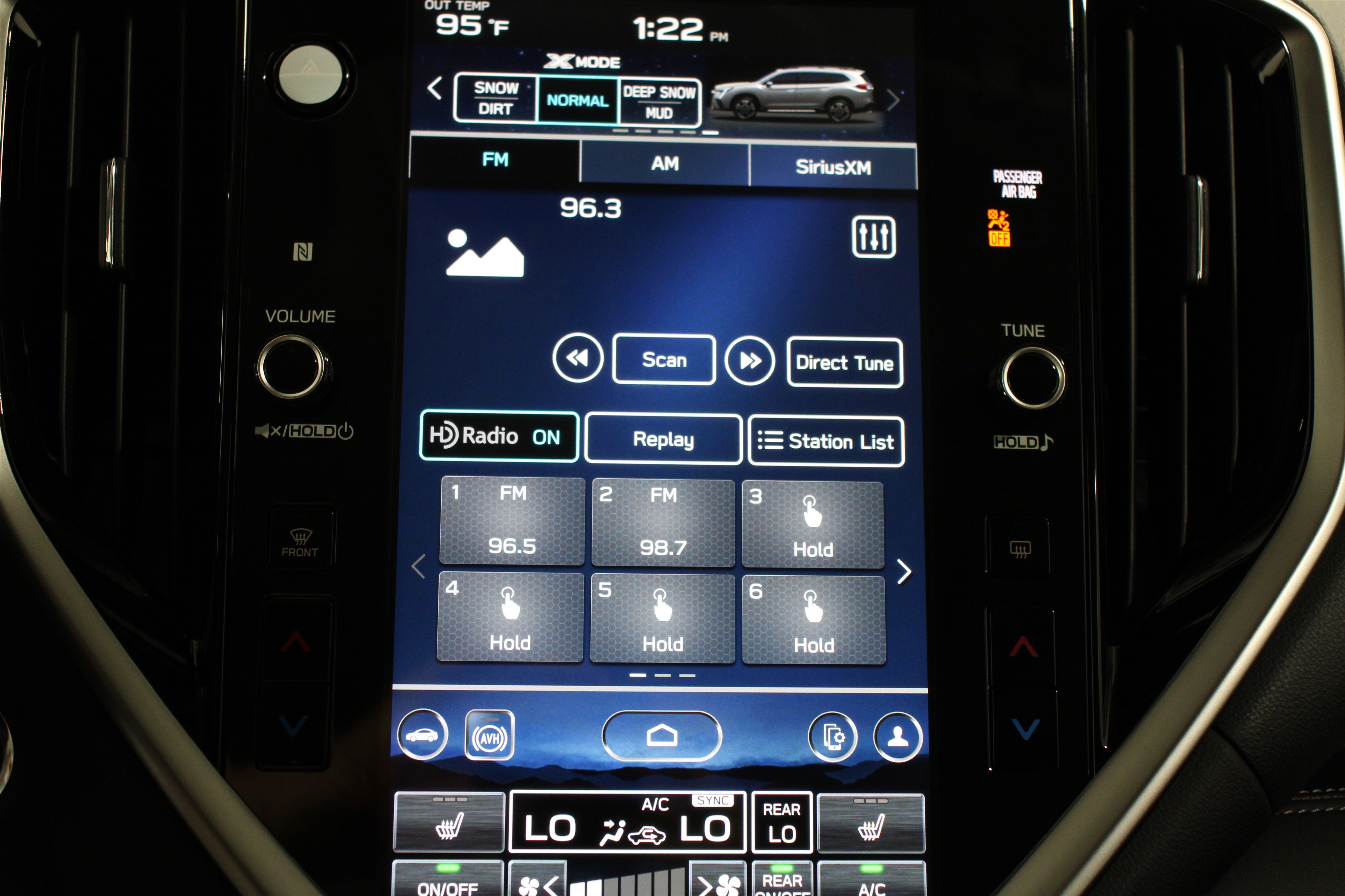 New 2025 Subaru Ascent Limited image 13