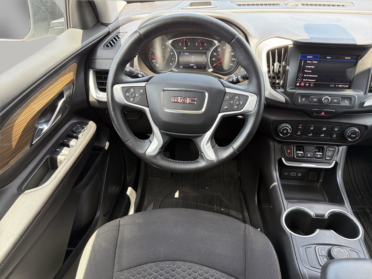 Used 2020 GMC Terrain SLE w/ Elevation Edition AWD/4WD image 13