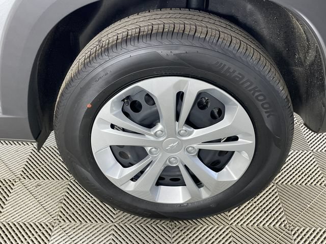 New 2026 Chevrolet Trax LS w/ Driver Confidence Package FWD image 17